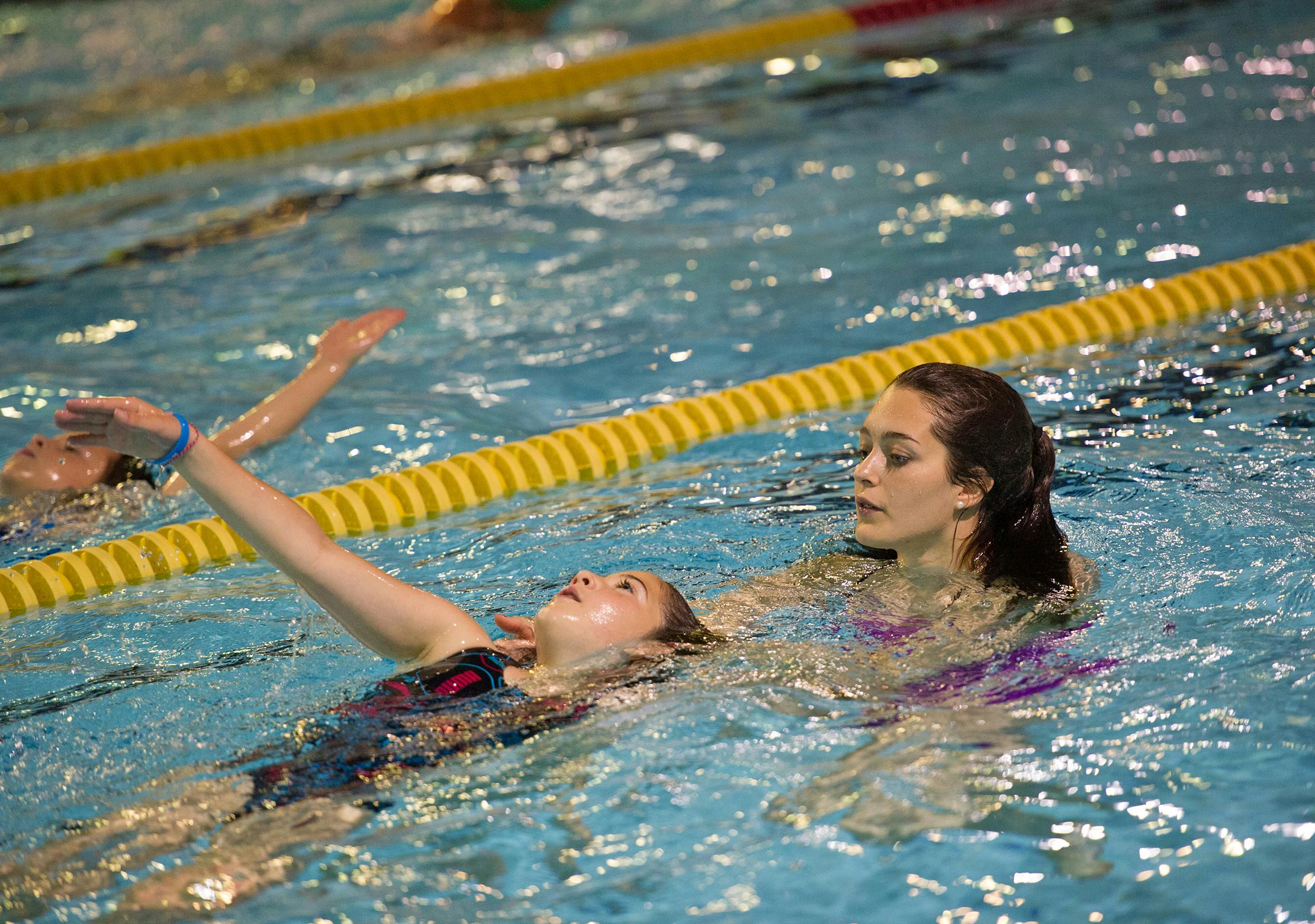 Natation 10 à 17 ans Junior 4 - Activités aquatiques jeunesse au CEPSUM
