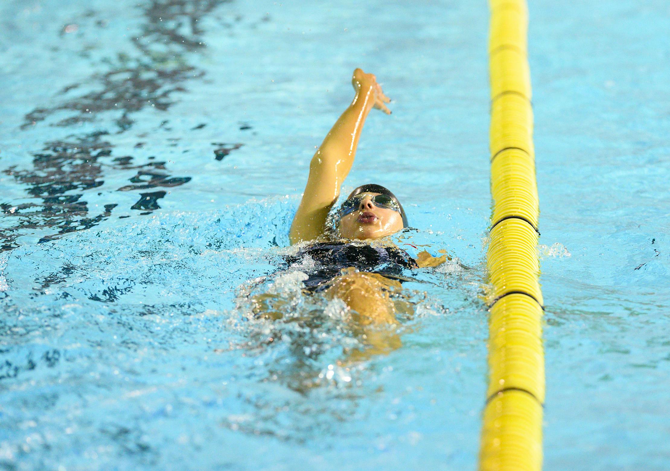 Natation 8 à 17 ans Junior 9 - Activités aquatiques jeunesse au CEPSUM