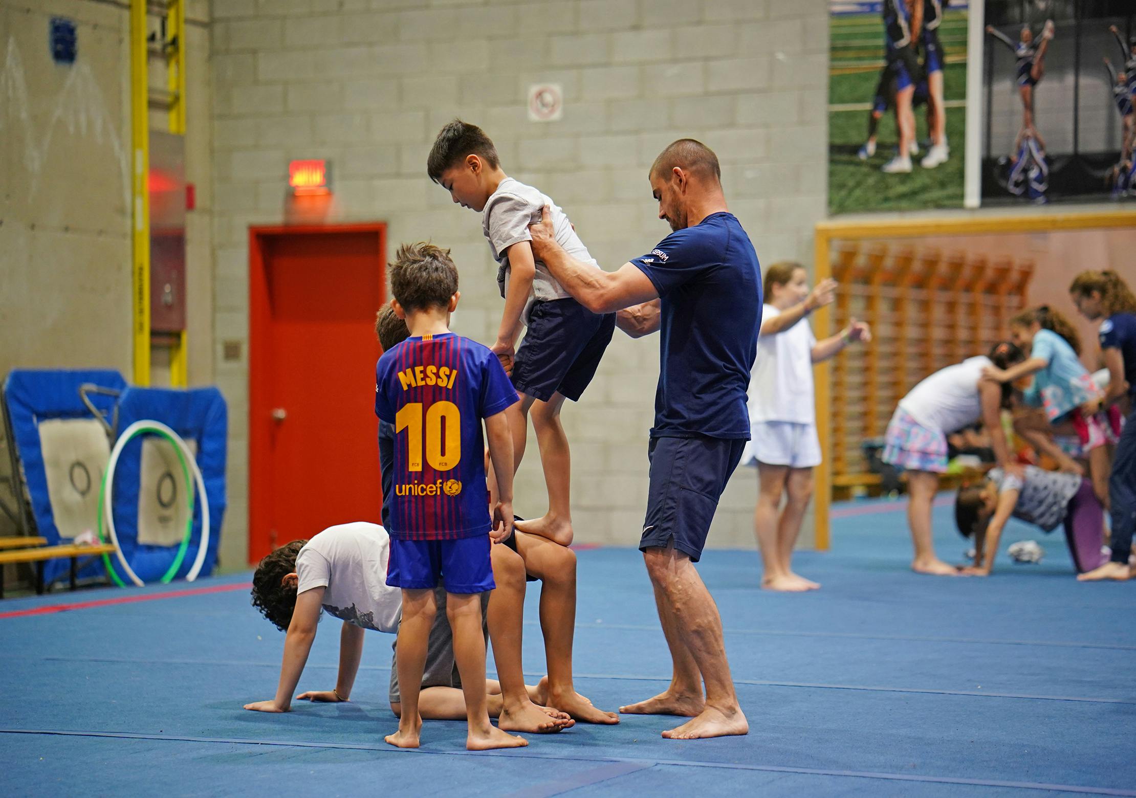 Camp cirque 8 à 11 ans - Camps de jour CEPSUM