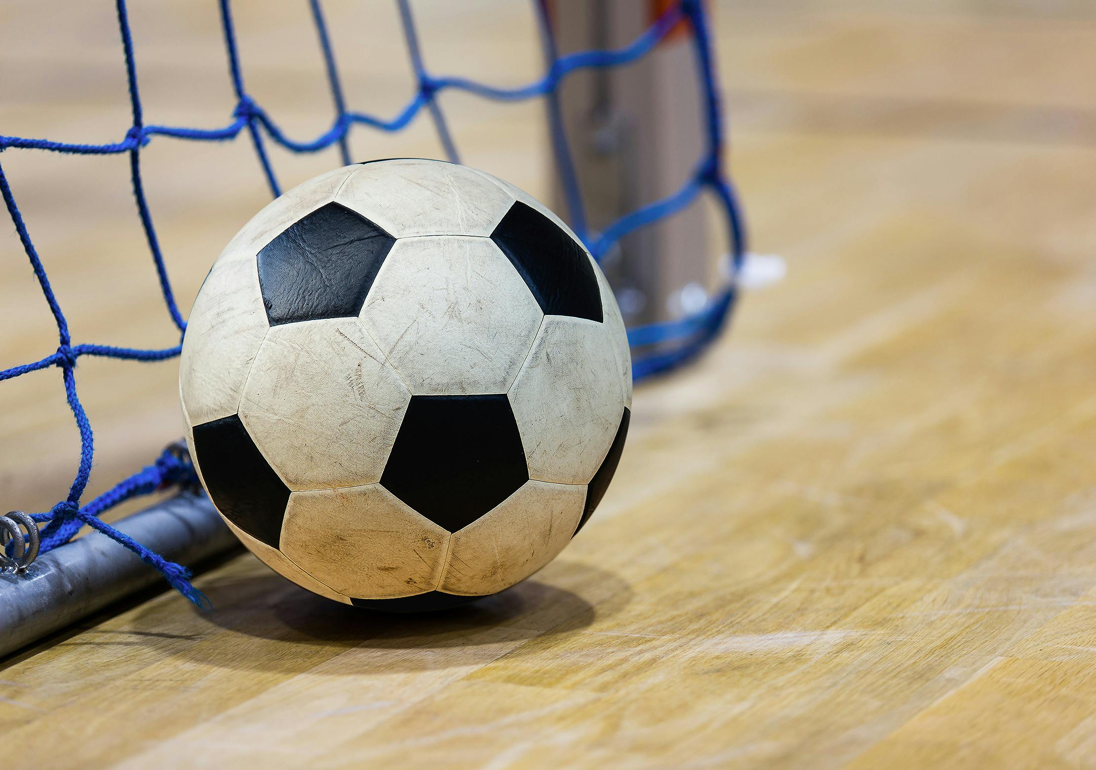 Football futsal entraînement pour les enfants. Exercice de